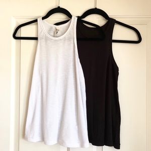 Free People Tanks Bundle (BLACK AND WHITE)